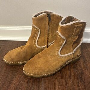 Ugg Catica Ankle Boots